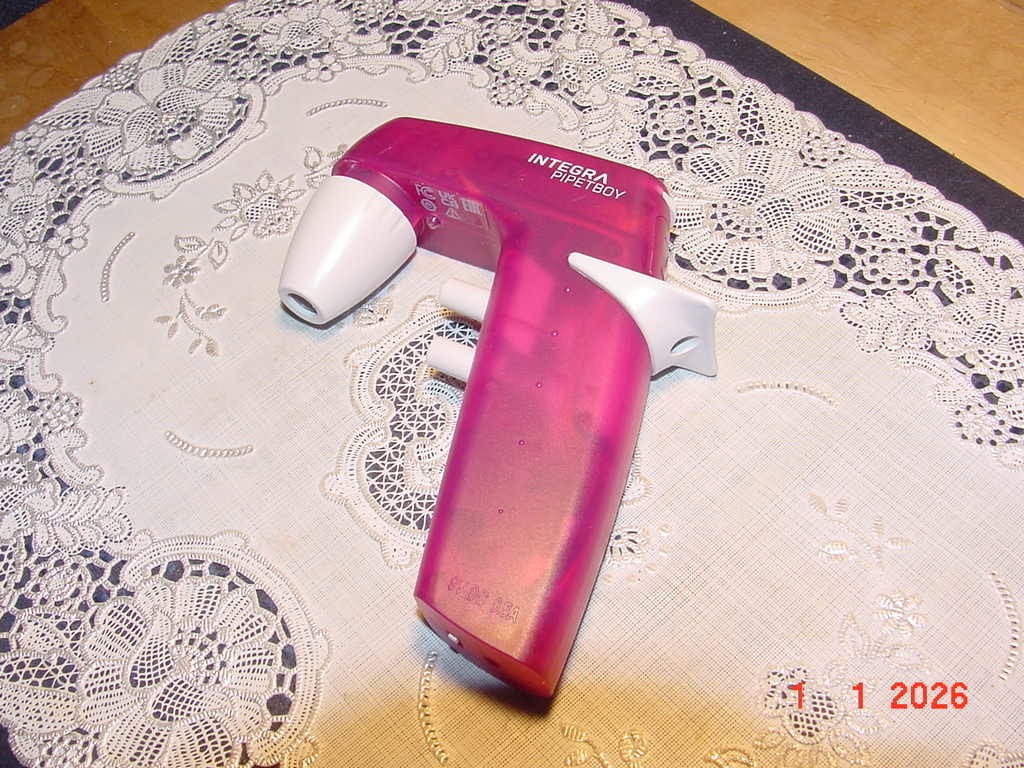 Integra Pipetboy, Motorized Pipette Controller, Purple No Charger Included Used!