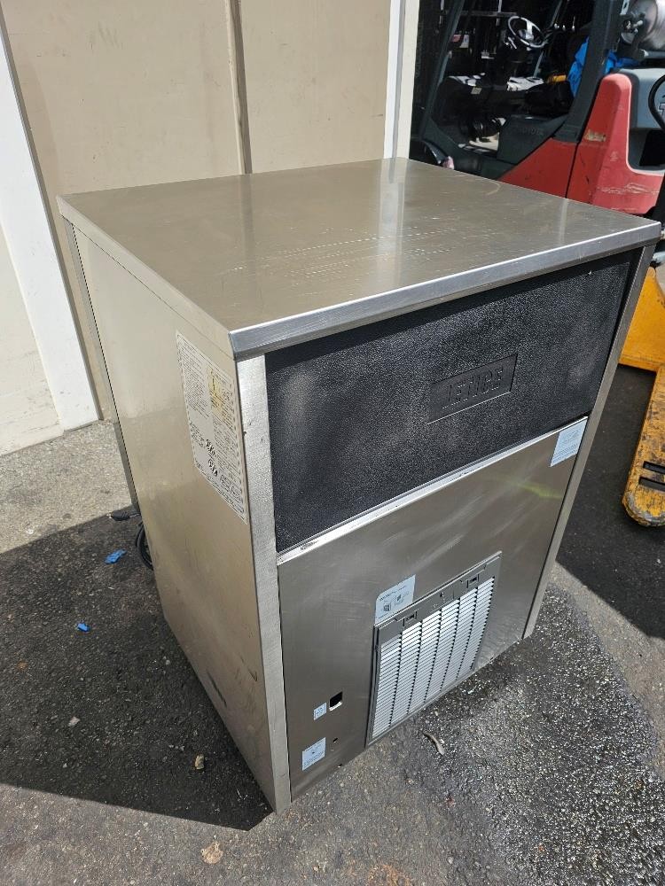 SE-A E&C SCI-090 Ice Maker 172 lbs / 78Kg Tested Live pictures Made in KOREA