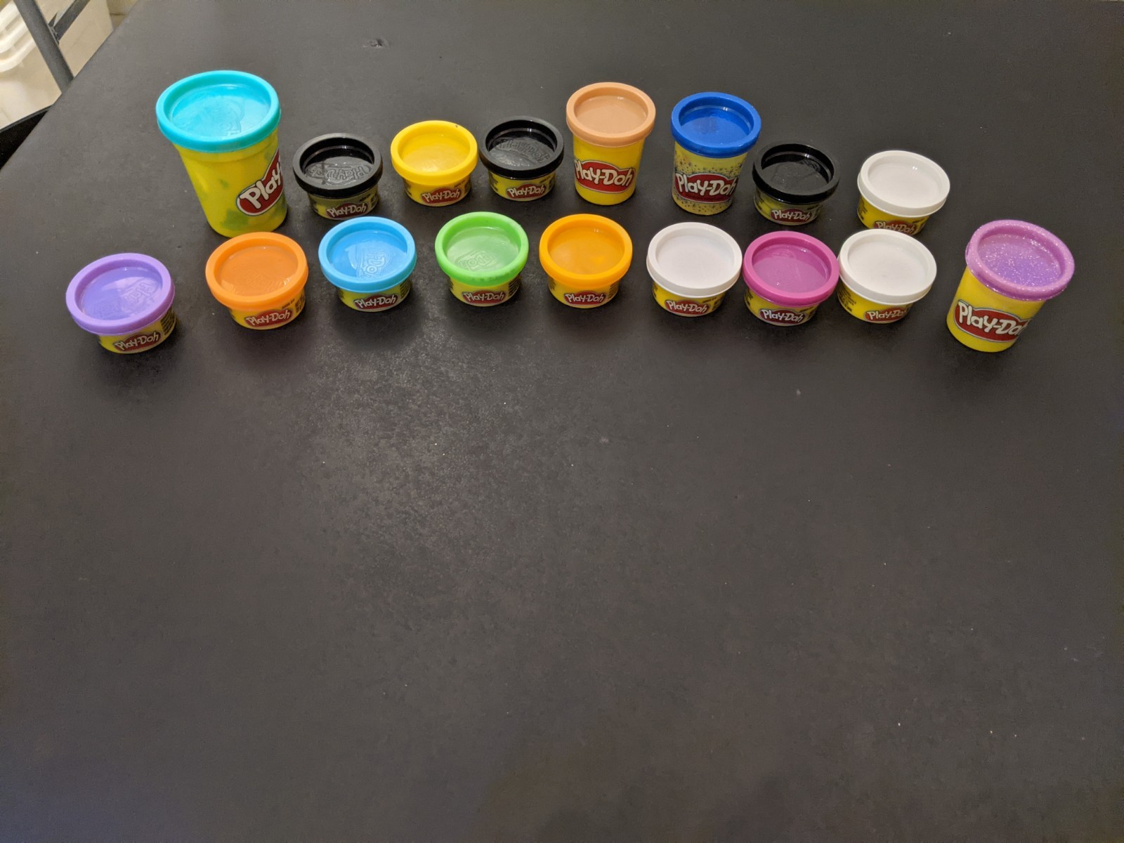 Play-Doh 17 Pack Multicolor Children Molding Dough Various Sizes & Colors, Used