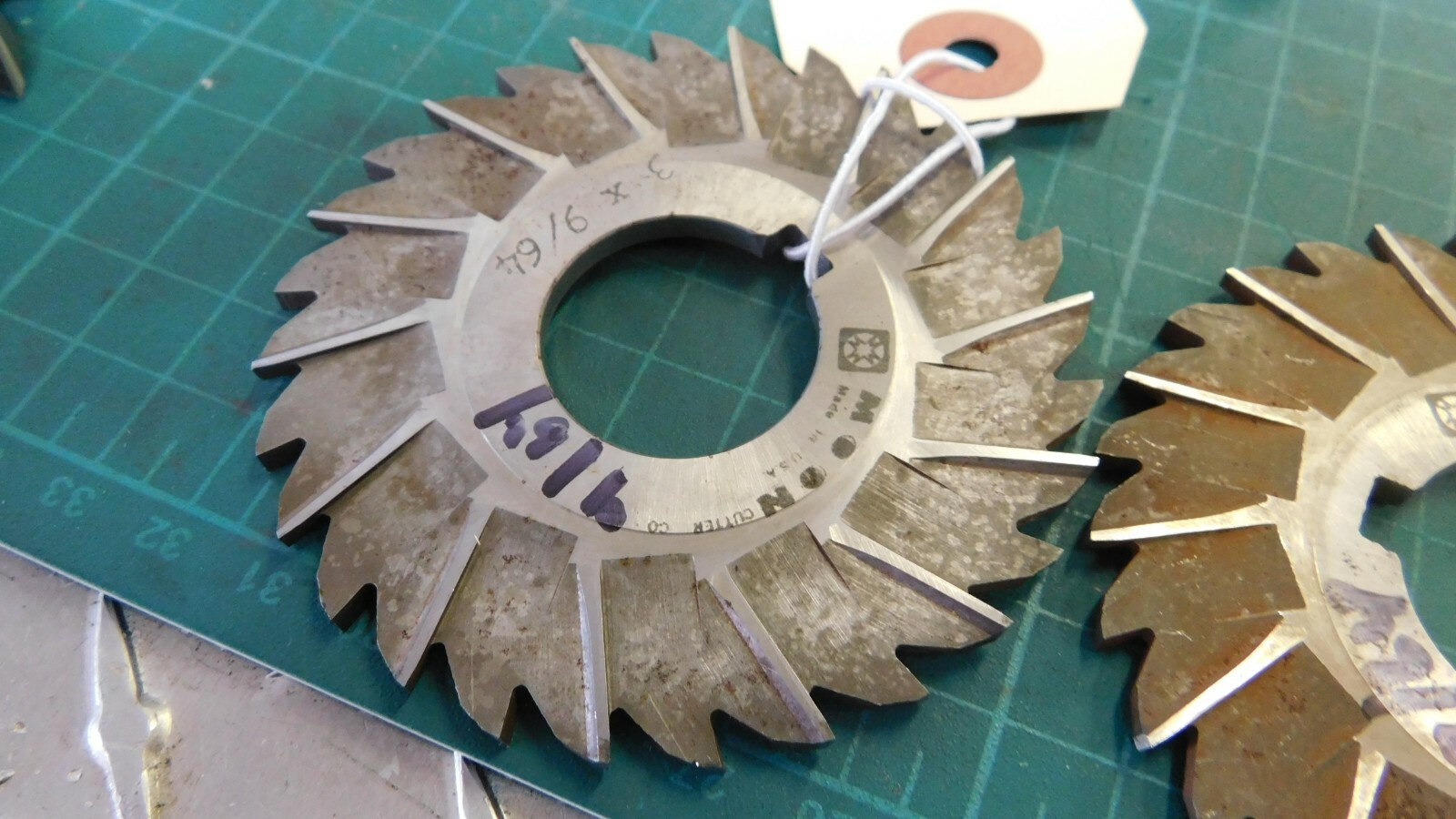 Moon USA 3" x 9/64" x 1.0"  HSS Staggard Tooth Slot Milling Cutter