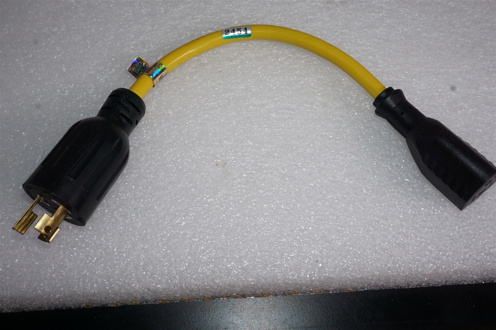Chenyu CY-3AZ L7-20P (20 Amp, 277V plug) to 5-15R (15 Amp, 125V Receptacle) 15"