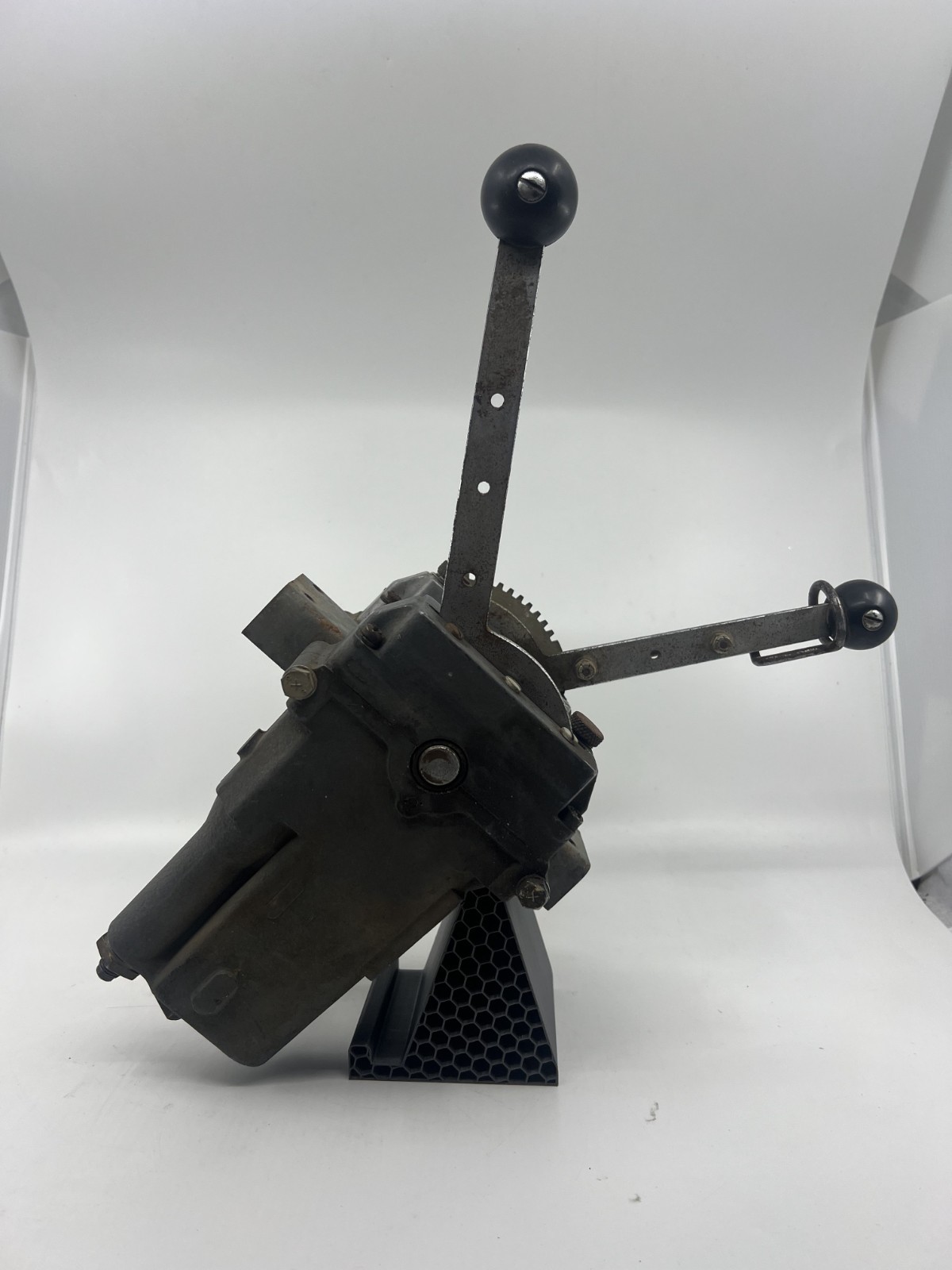 Sperry Hydraulic Control Type ET Style 20C045