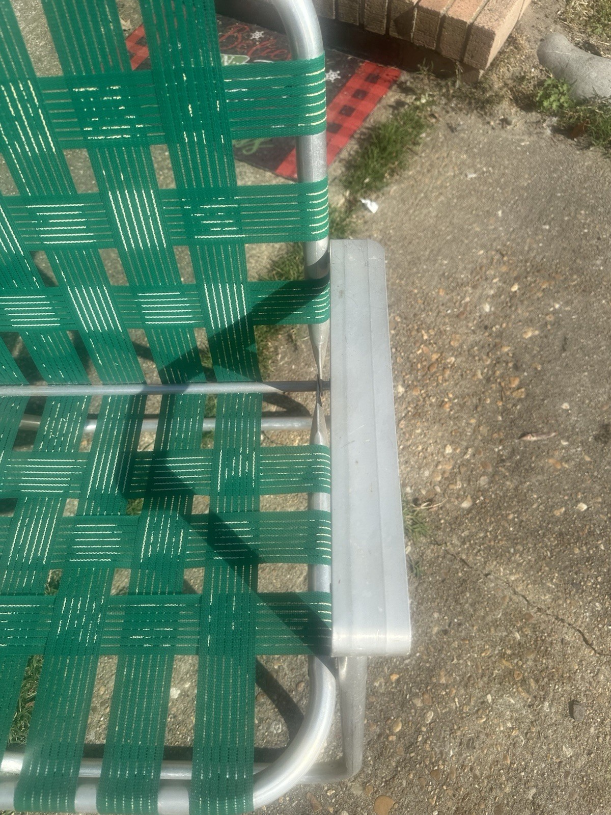 Vintage Folding Aluminum Lawn Chairs (2) Green And White