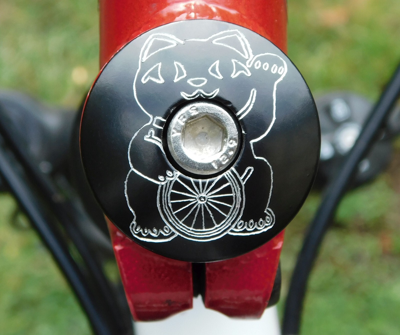 MANEKI NEKO Lucky Cat HEADSET STEM TOP CAP 1 1/8" CUSTOM ENGRAVED