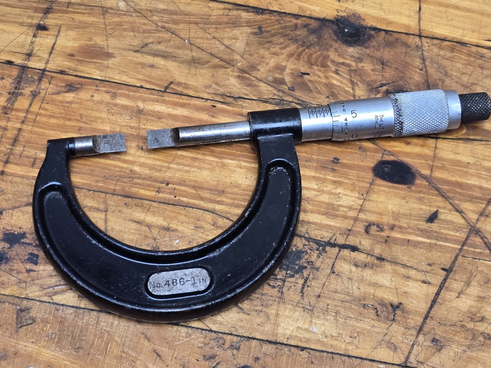 STARRETT 0-1" BLADE MICROMETER RATCHETING NO 486