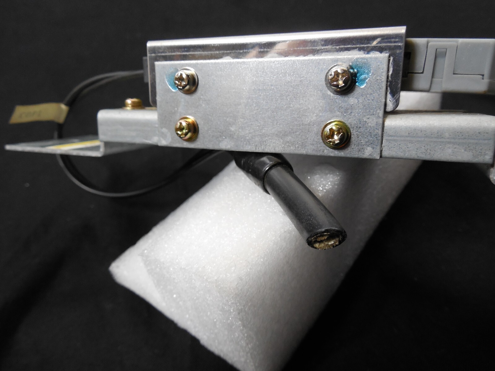 FANUC A05B-2400-C314 ROBOTIC CONTROLLER BRAKE RELEASE ?