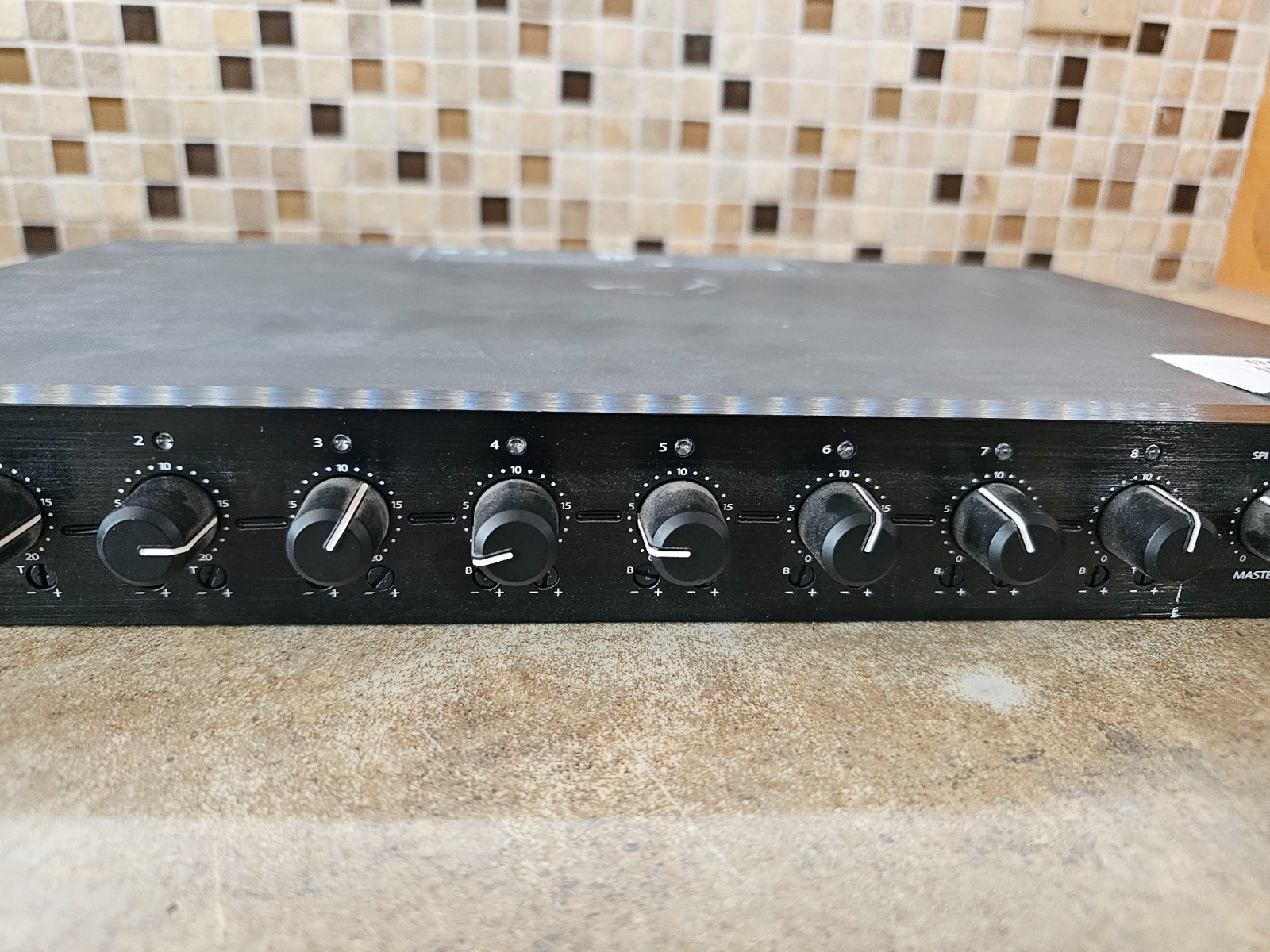 Crown 28M Eight Input Two Output Pre-Amplifier Mixer G28M