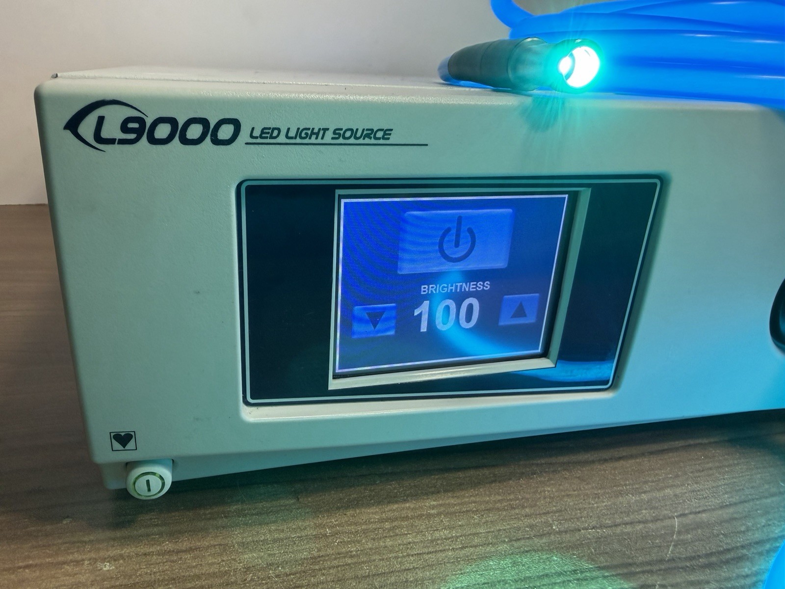 Stryker L9000 LED Light Source 220-210-000 Tested Working