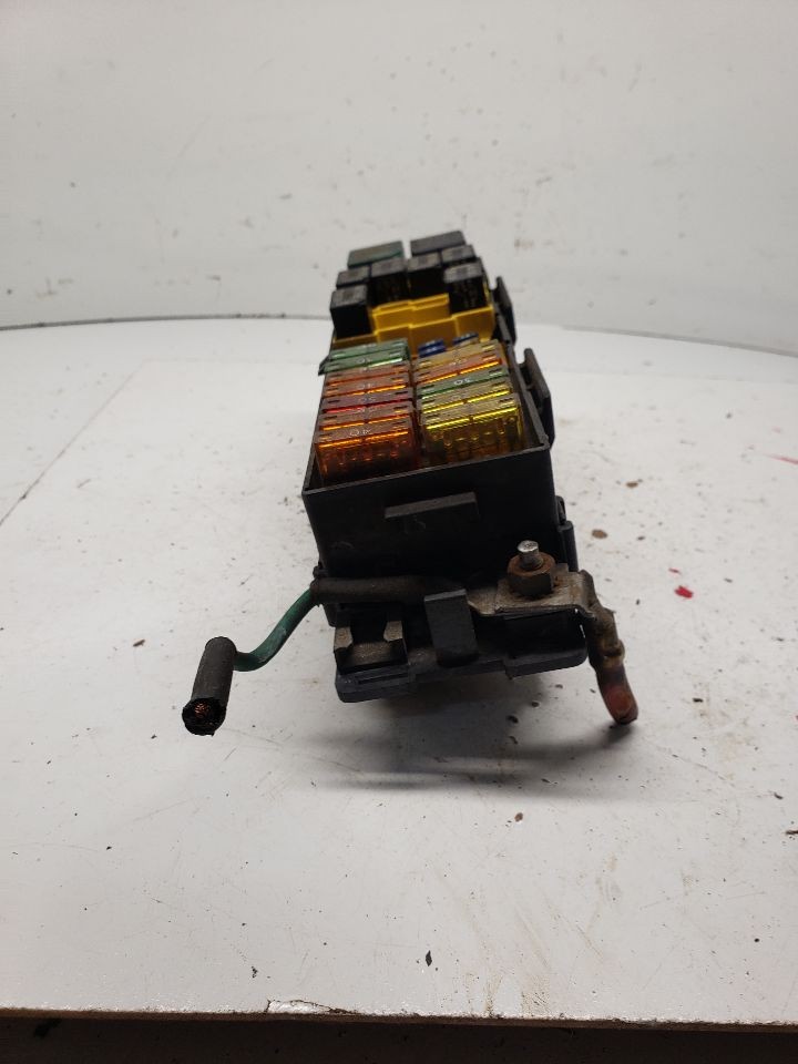 Used Fuse Box Engine fits: 2000 Jeep Cherokee 4.0 Grade A