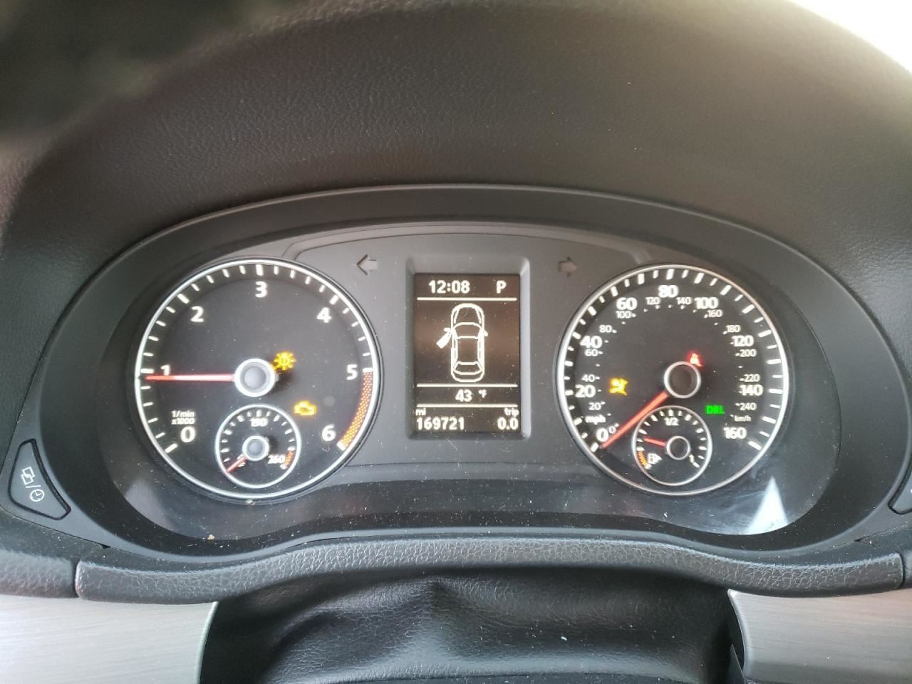 PASSAT 2014 Glove Box 4676354