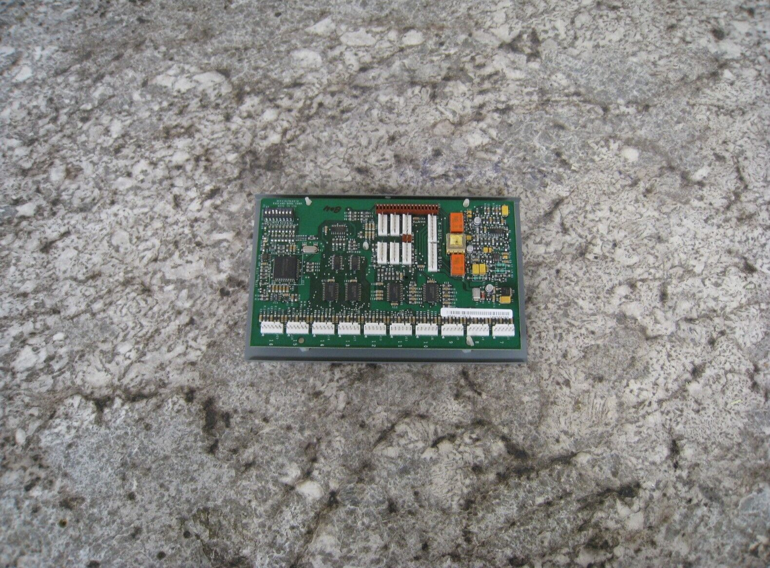 Rauland-Borg Responder DCA216 Nurse Call 16PT Audio Domeless Controller Board
