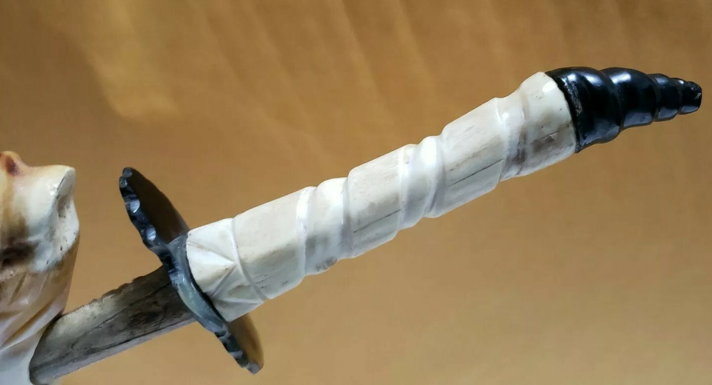 P. Coto Bone Dagger Statue/Figure Decorative Piece (Pre-Owned)