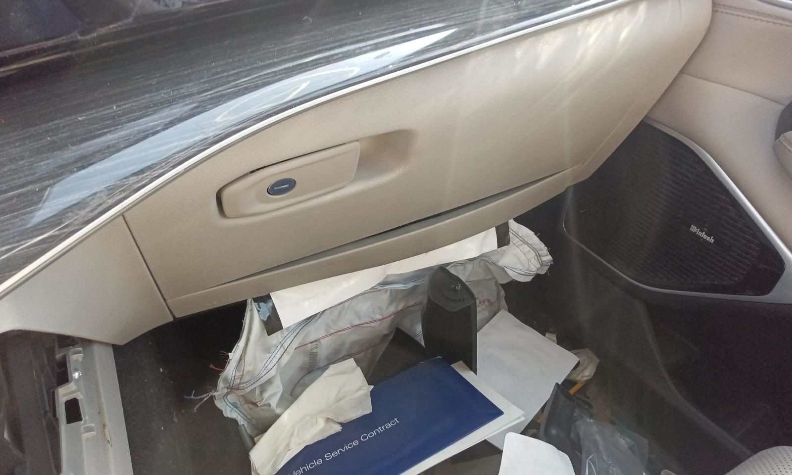 WAGONEER  2022 Glove Box 809584
