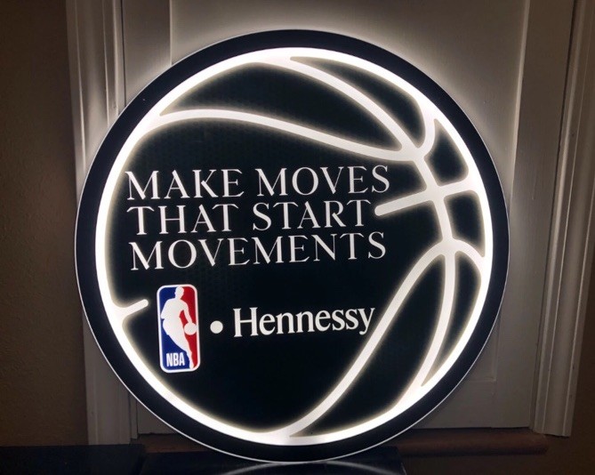 HENNESSY X NBA BASKETBALL LED BAR SIGN MAN CAVE GARAGE DECOR LIGHT 23” Diameter