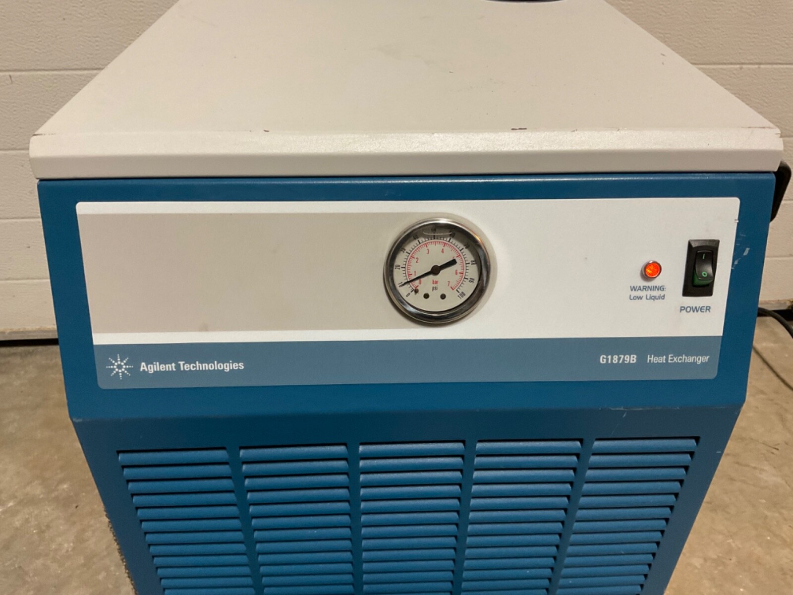 Agilent HP G1879B Heat Exchanger model 3370 powers on