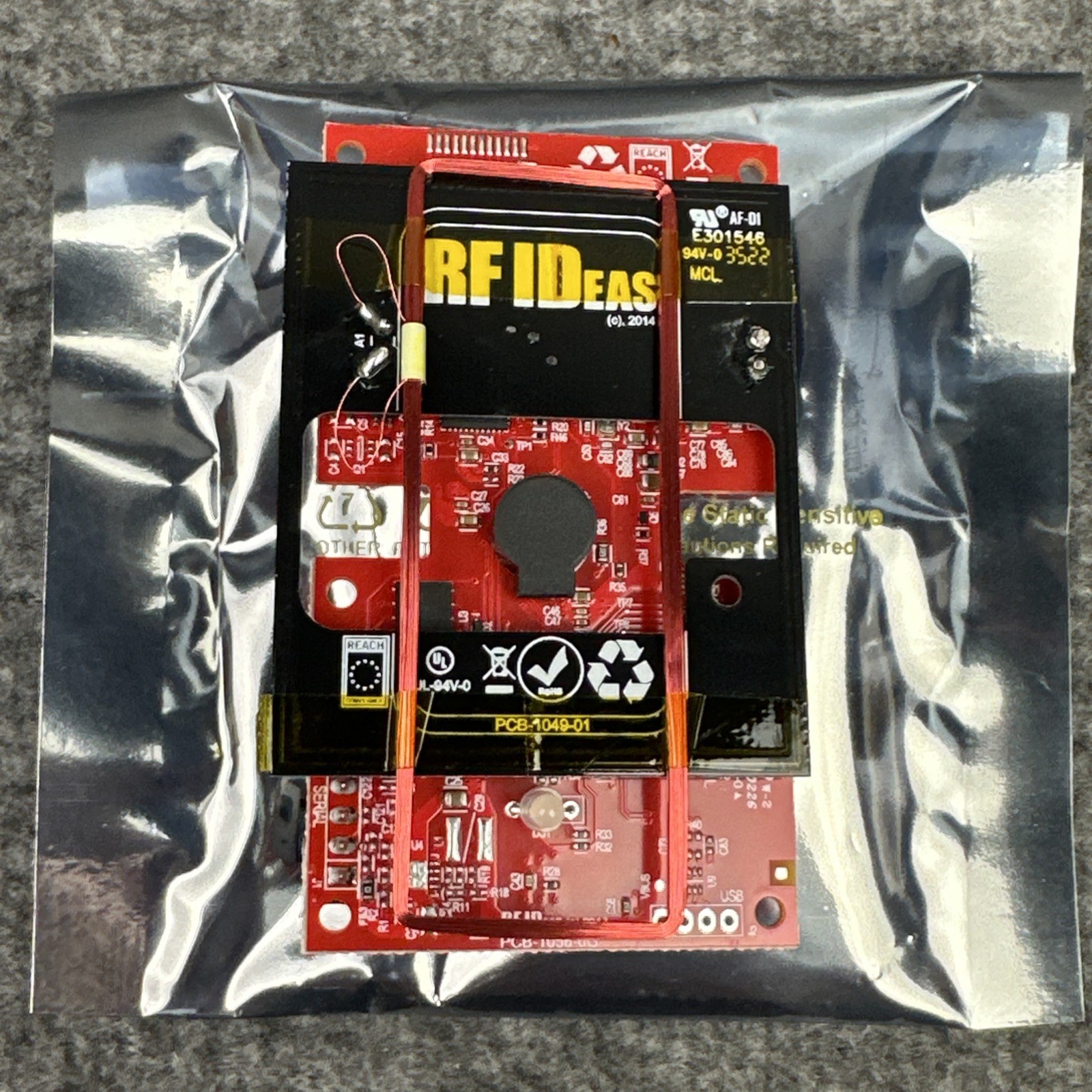 RFIdeas WAVE ID Plus V2 w/iCLASS SE & Seos No Cable 5v RS-232 Reader BOARD ONLY