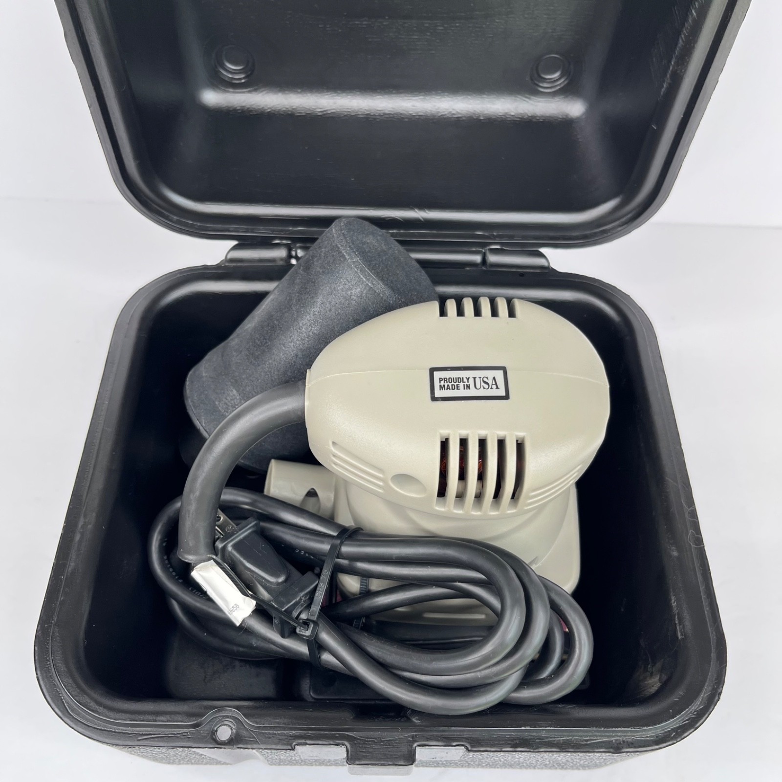PORTER CABLE Model 340 - 1/4 Sheet Finishing Sander with Filter & Hard Case