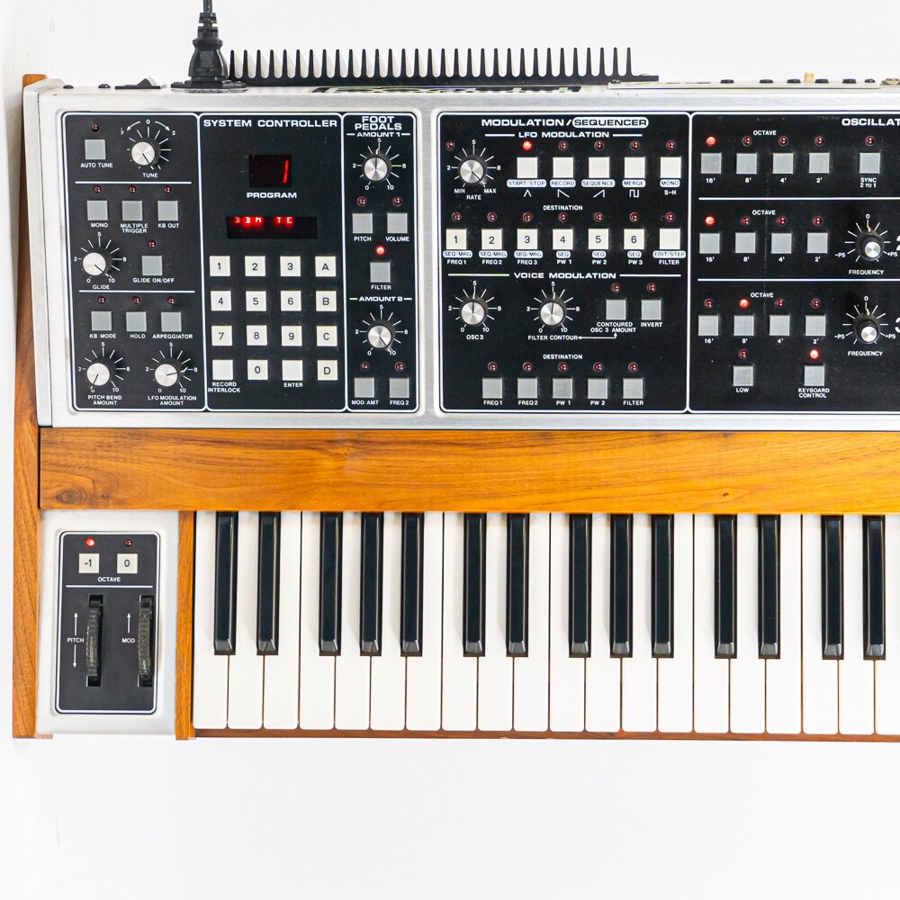 Moog Memorymoog Plus - Vintage 6-Voice Analog Synth with MIDI & Sequencer