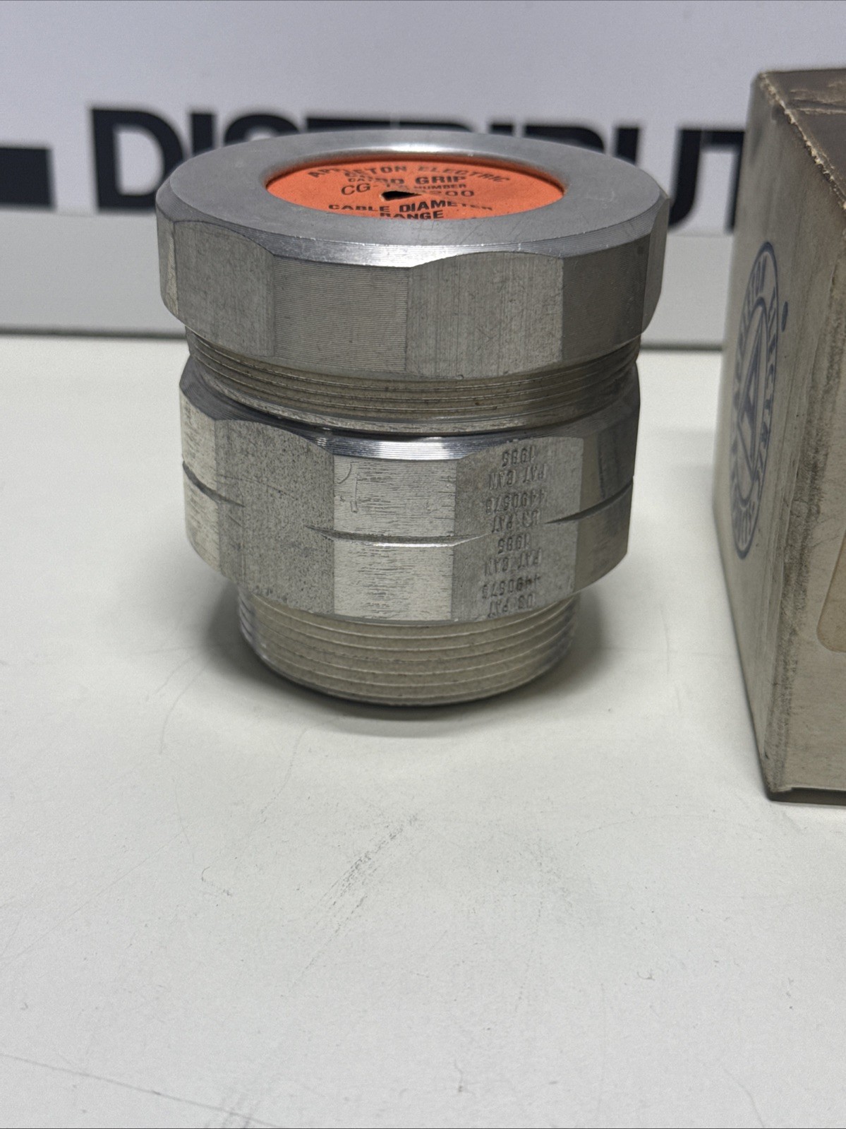 NEW IN BOX APPLETON 2" ALUMINUM CORD CONECTOR CG153200