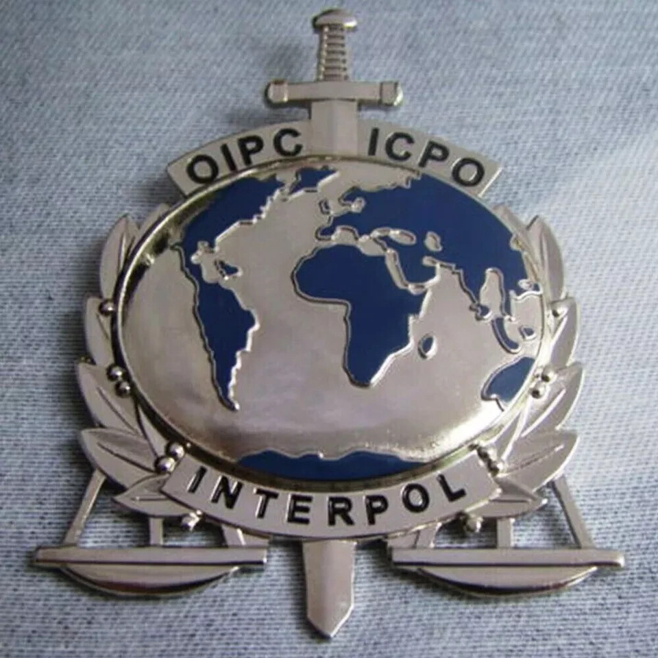 US INTERNATIONAL INTERPOL ICPO METAL PIN BADGE BROOCH ICPO BADGE