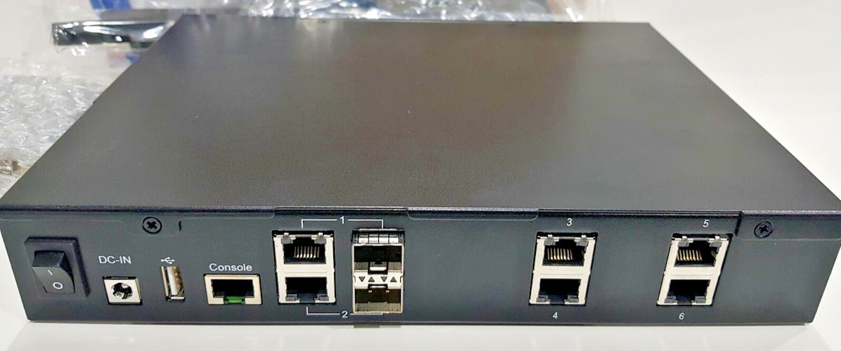 Nokia 7850 NSG-E300 pfSense 2.7.2 Firewall Atom C2758 8GB RAM, 16GB Storage