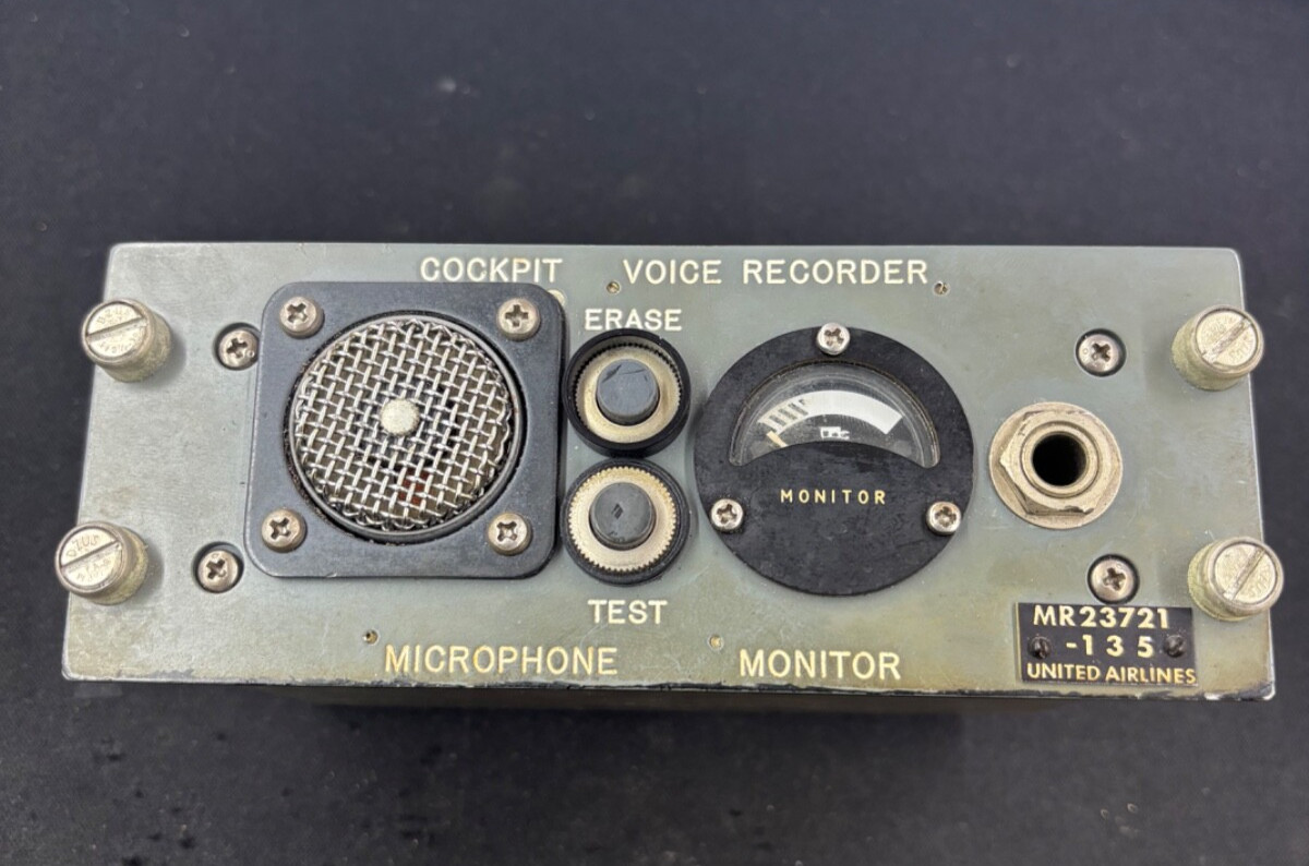 UNITED AIRLINES COCKPIT VOICE RECORDER Airplane Microphone Monitor MODEL TSO-C84