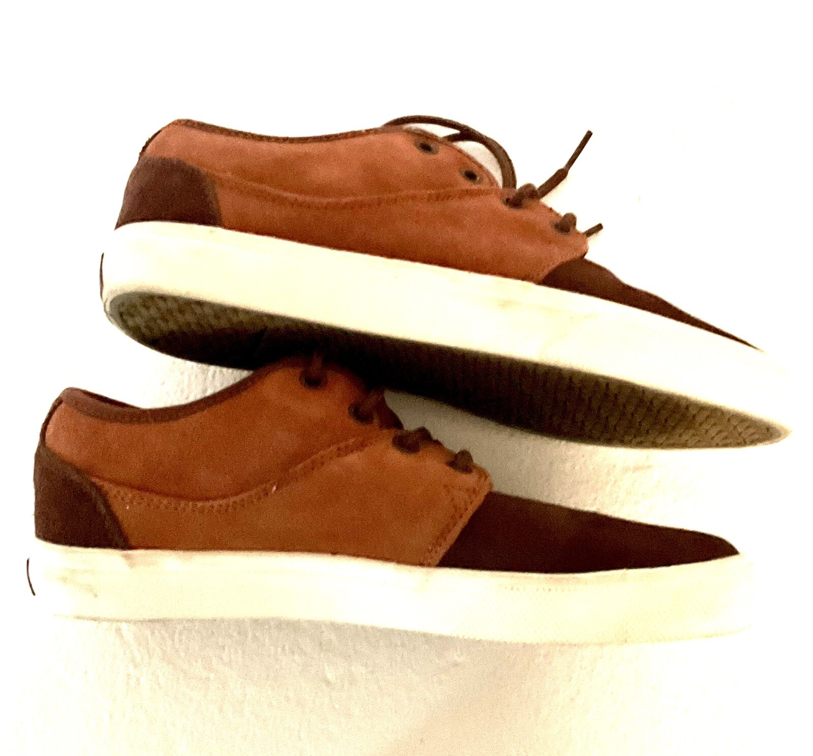 GLOBE Size 8 Mahalo Appleyard Suede Skateboard Shoes Sneakers EUR 40.5 UK 7