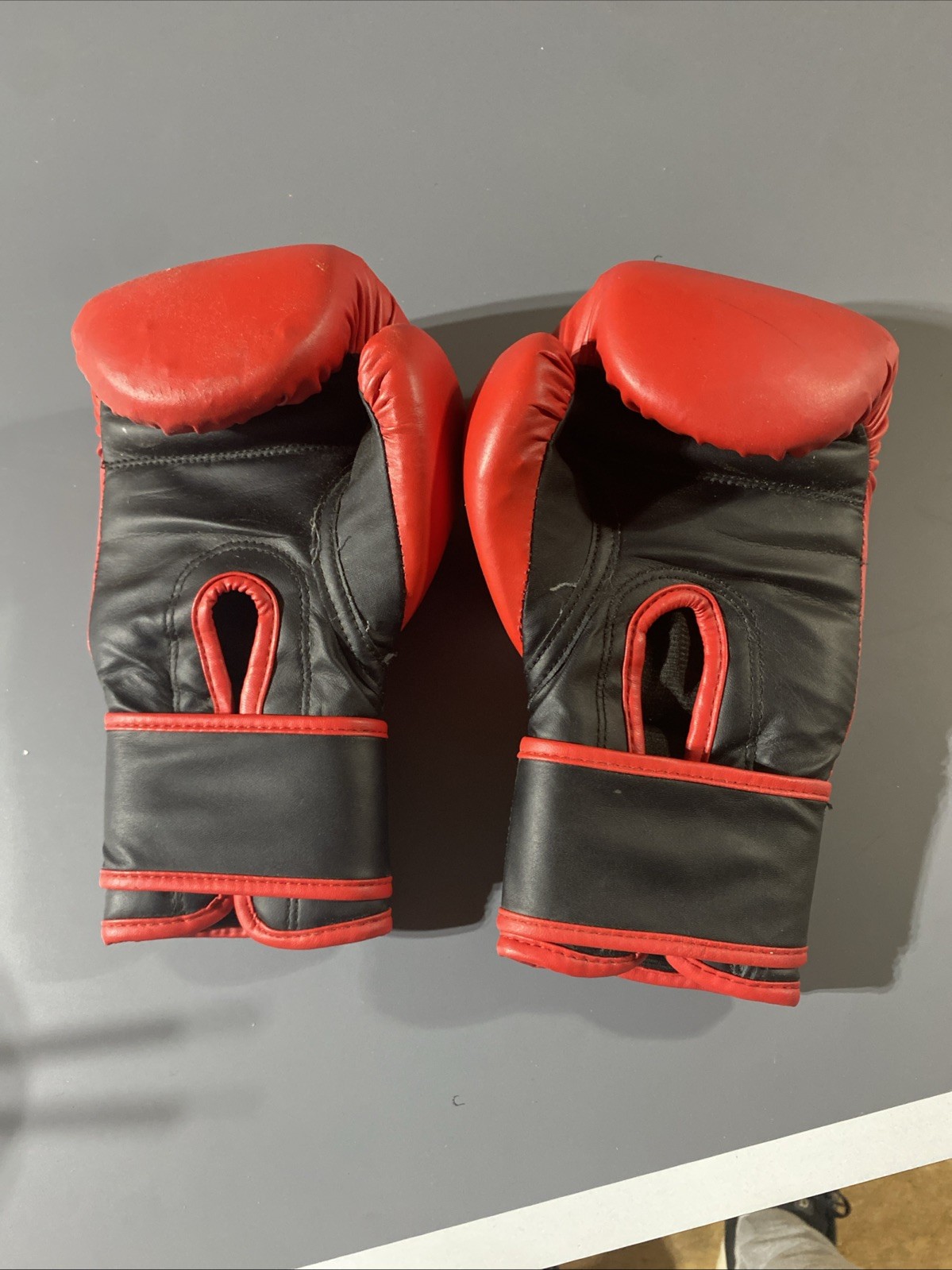 Boxing Gloves 6 oz Century