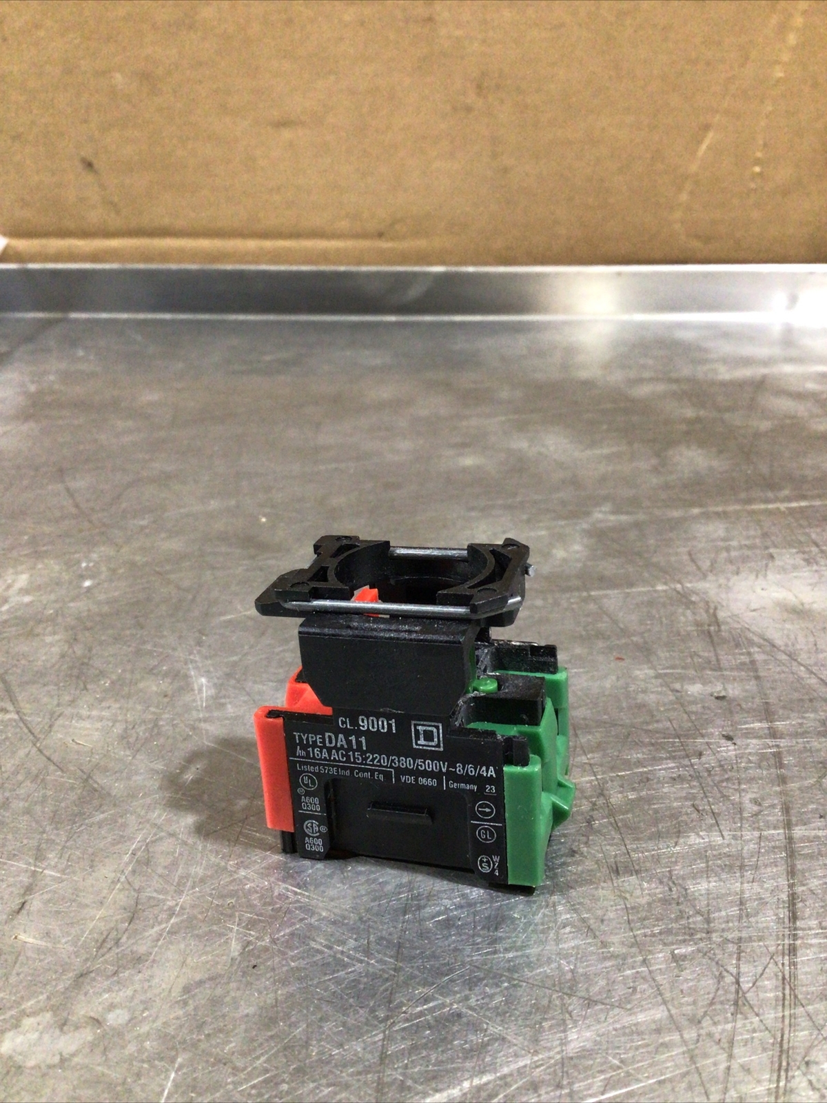 CONTACT BLOCK CLASS 9001 TYPE DA11 SQUARE D
