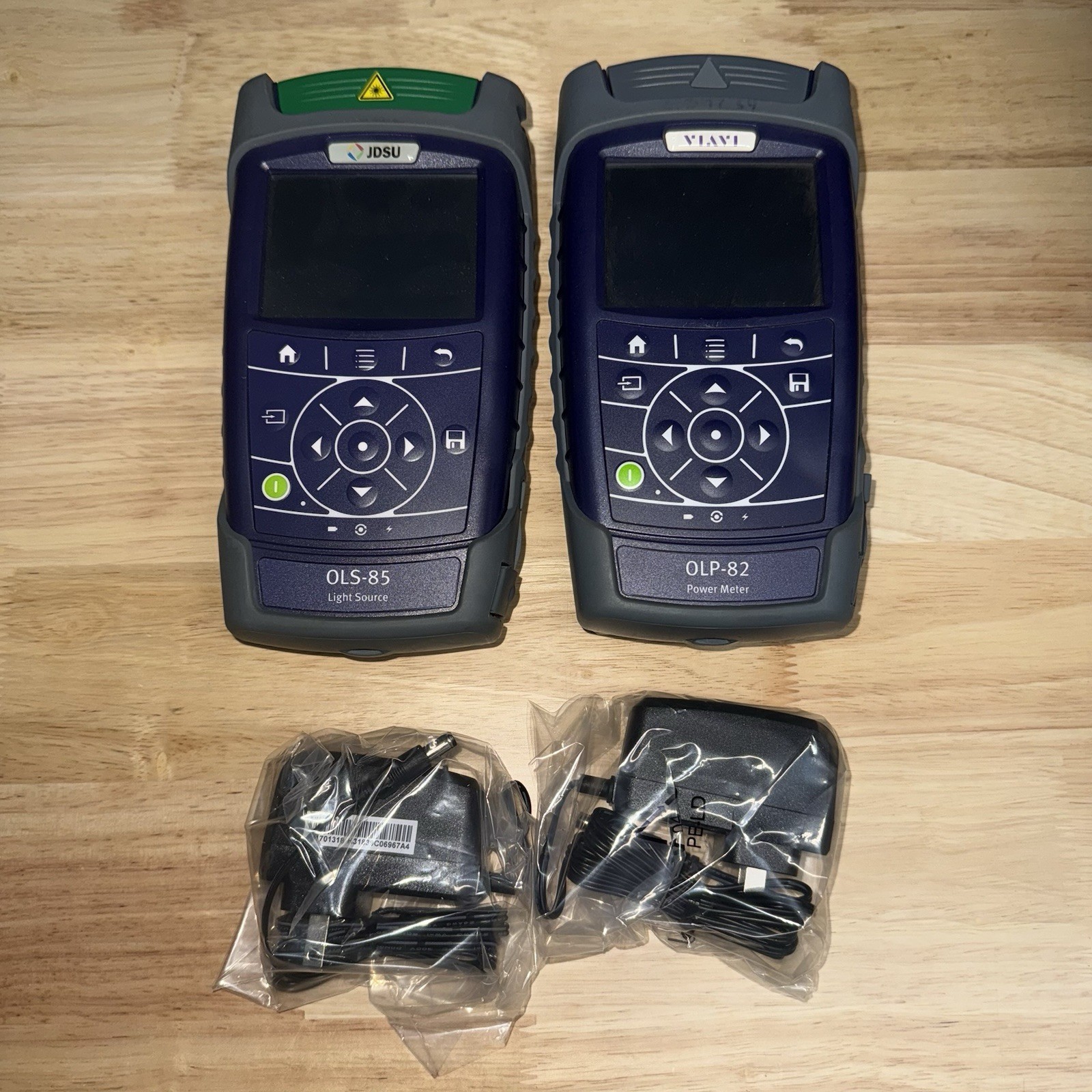 Viavi JDSU OLS-85 Optical Laser Source 2313/26 & OLP-82 Optical Power Meter