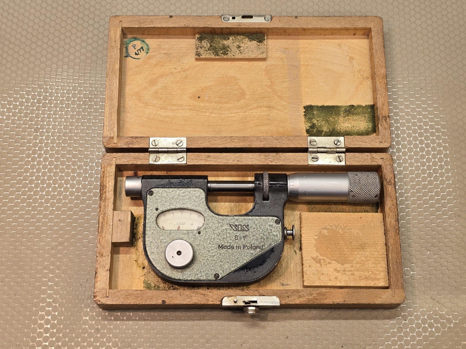VIS 0–1 Inch Dial Micrometer .0001 Graduation With Wood Case Made In Poland