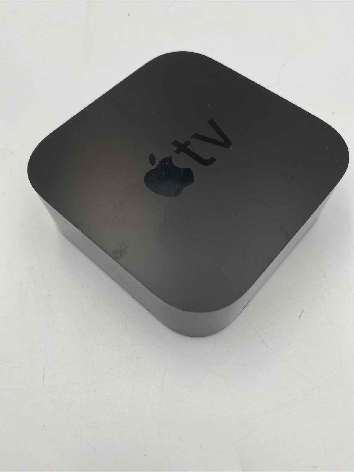 Apple TV 4th Generation 32GB HD Media Streamer A1625 - No Remote - W/Power Cord