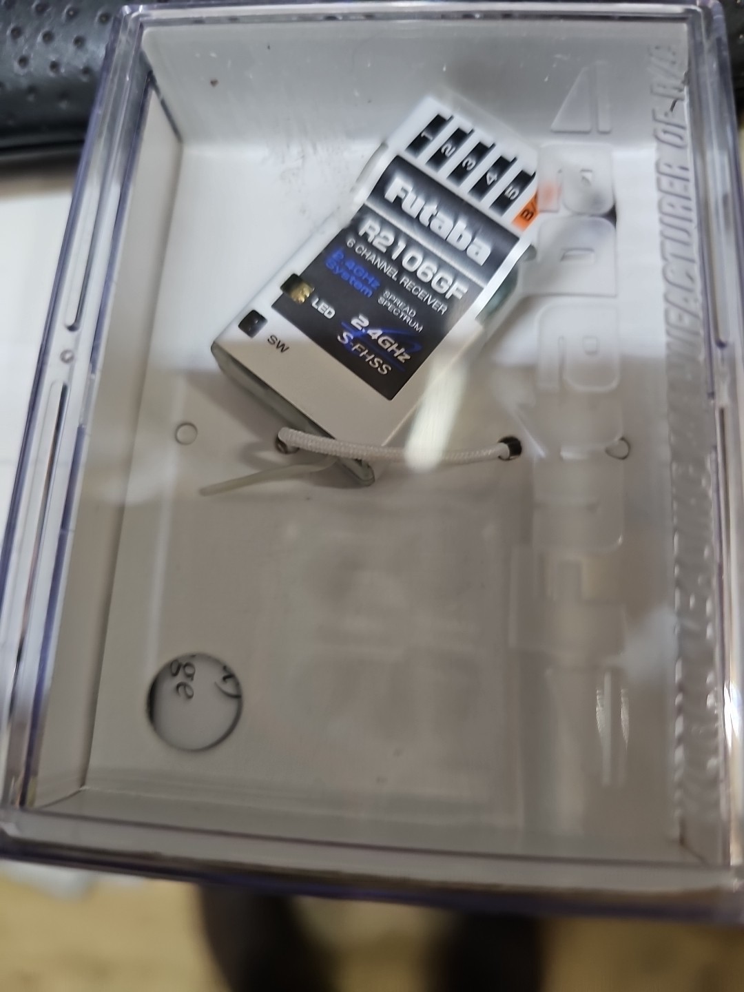 Futaba R2106GF 2.4GHz S-FHSS 6-Channel Micro Air Receiver [FUT01102201-1]