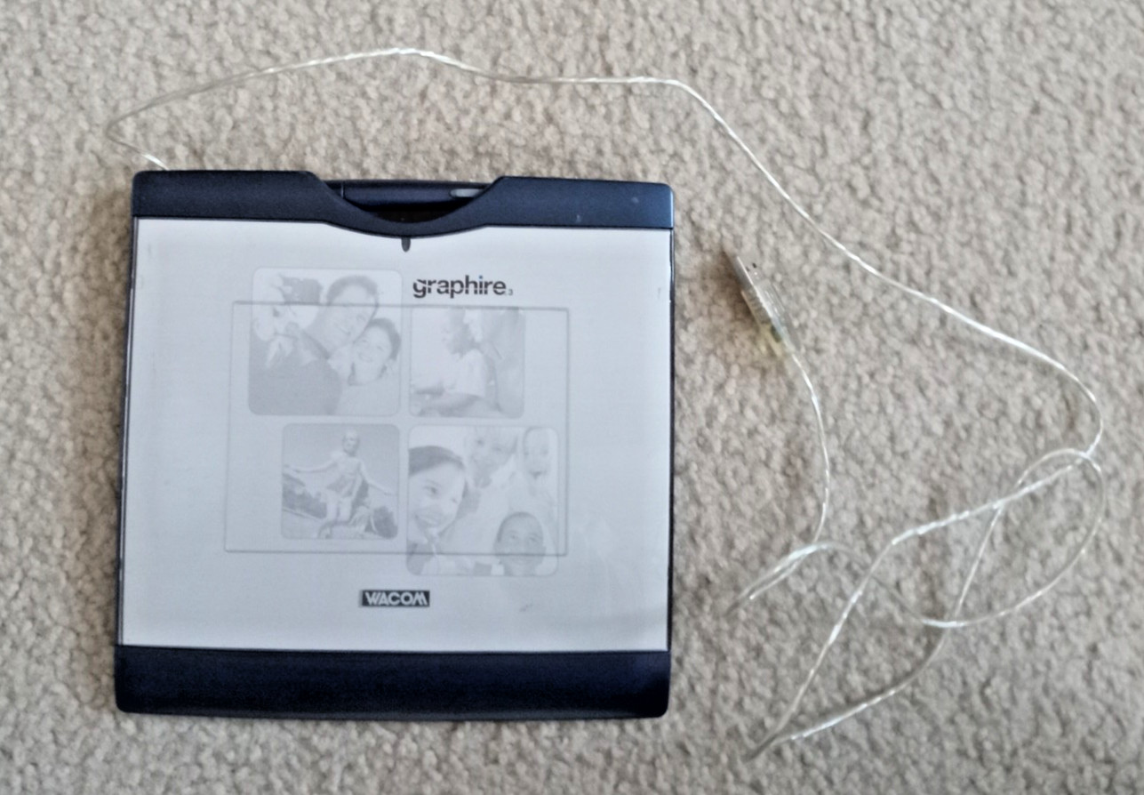 Wacom Drawing Tablet CTE-430 Sapphire Includes  Stylus - No Mouse No Box