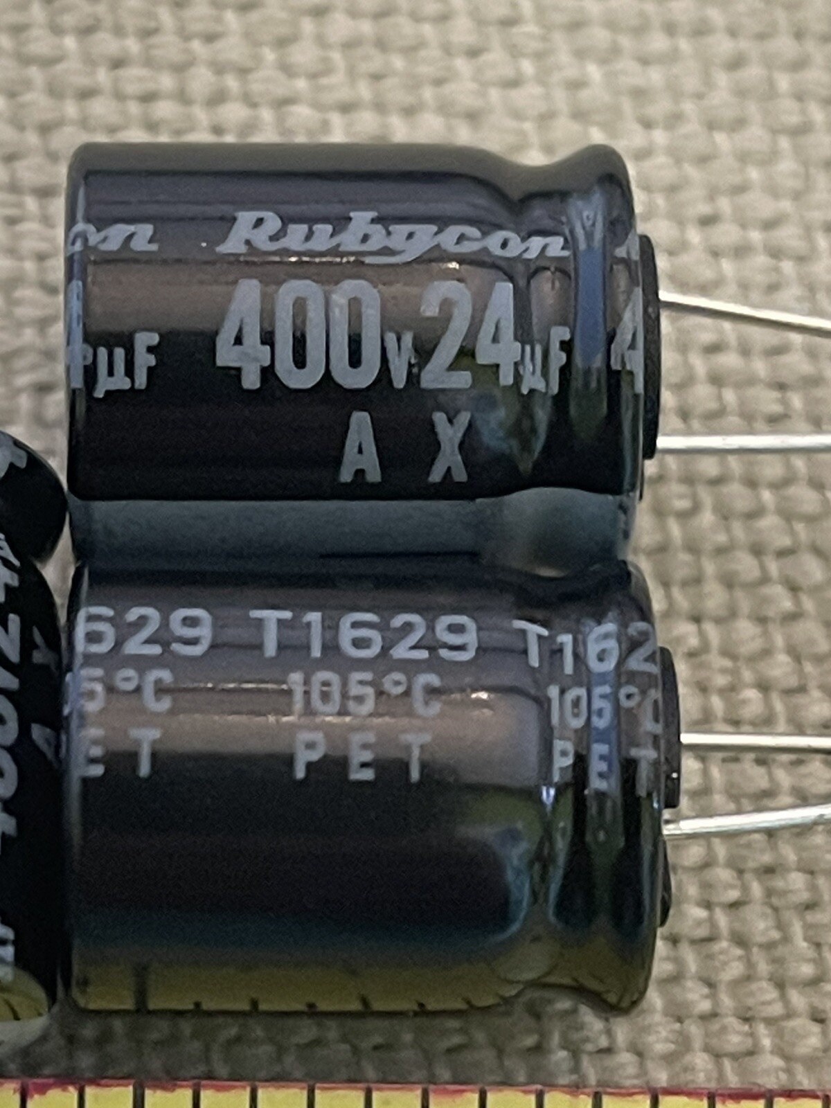 capacitor electrolytic 24 uf 400 v (5 pcs)Rubycon
