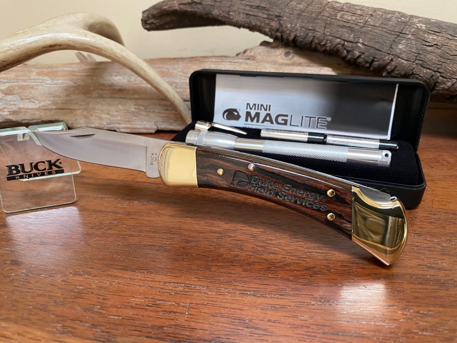 Buck Knife 110 - Vintage (2001) "Duke Energy" with Maglite *CLEAN*