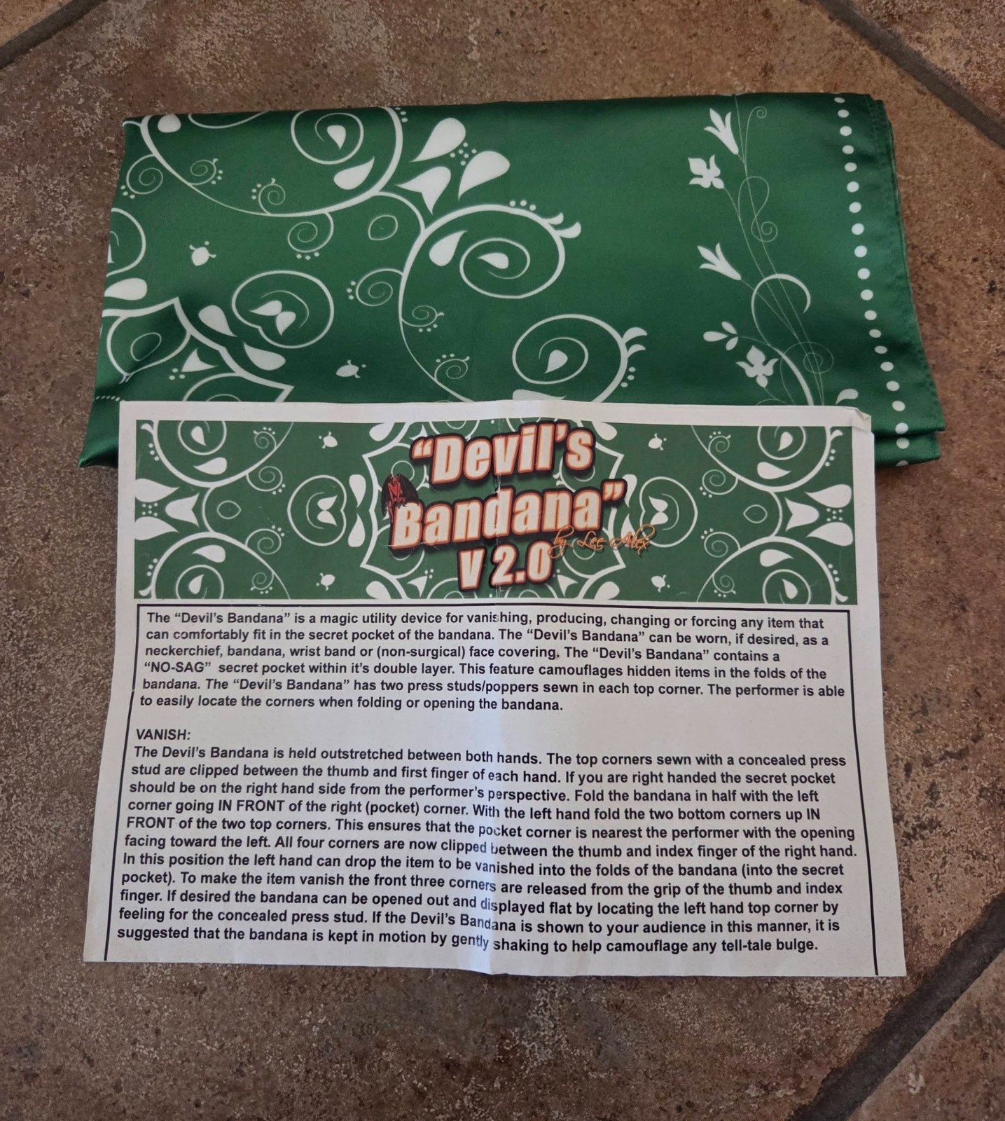 Devil's Bandana V2 (Green) by Lee Alex Magic Mentalism Tricks