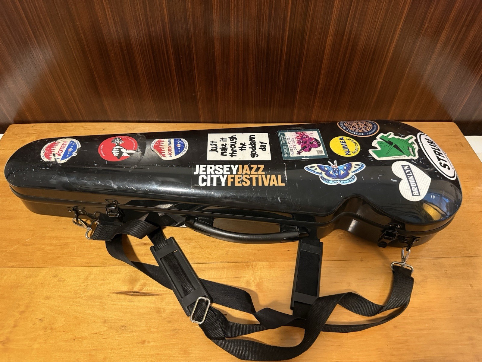 Shaped Violin Hard Case Black with Backpack Straps