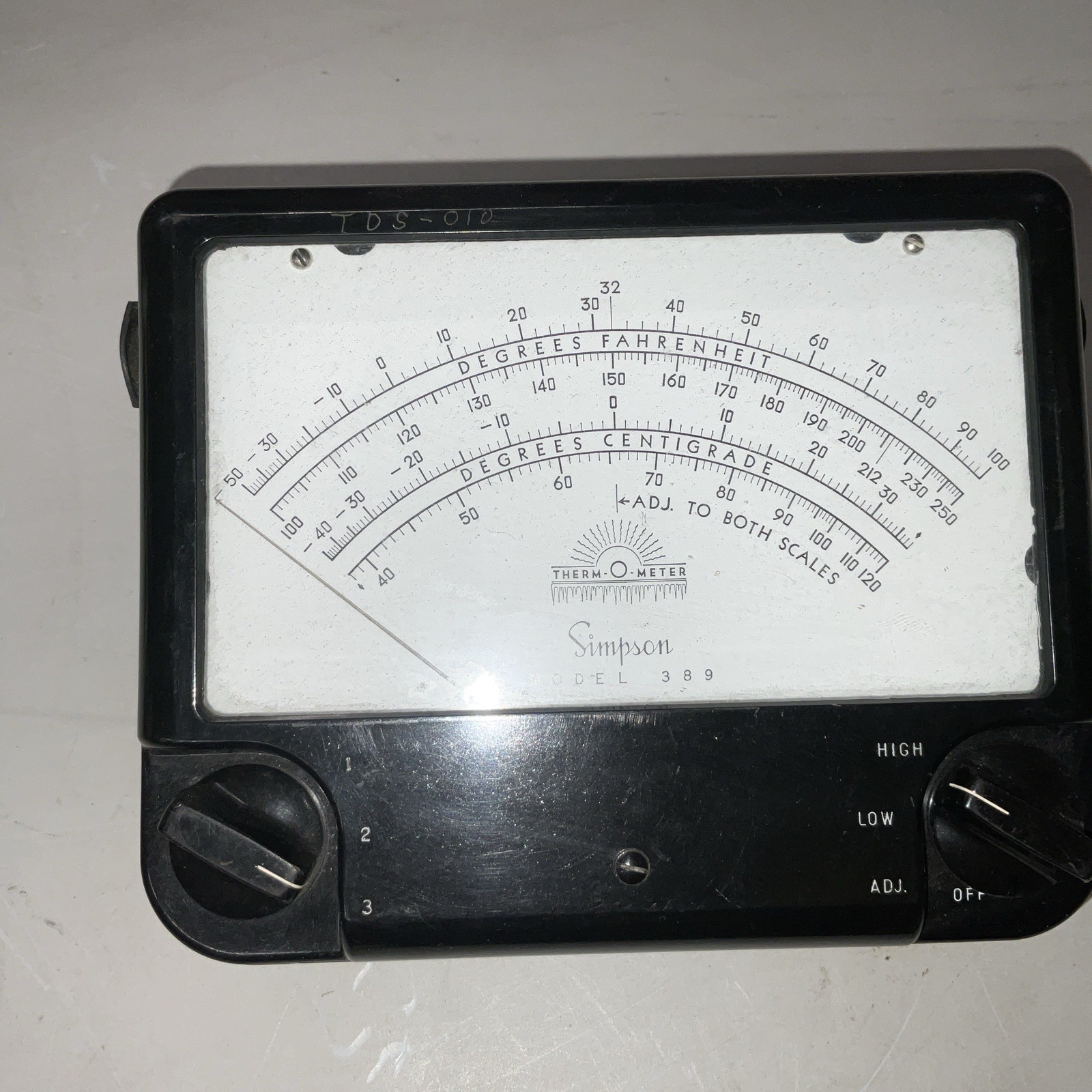 Vintage  Simpson Model 389 Temperature Tester Therm O Meter With  Probes