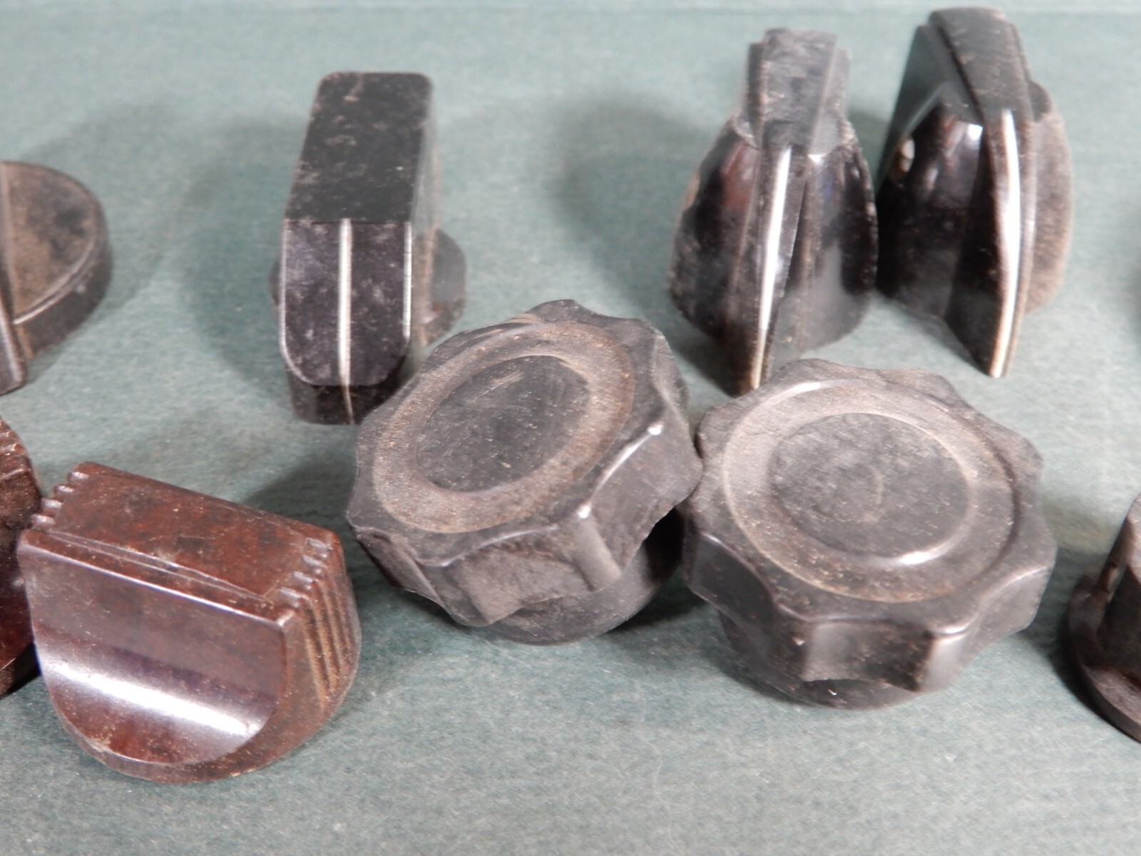 Daka-Ware (6) and Other Large Vintage Chicken Head Knobs Shown Plus Others