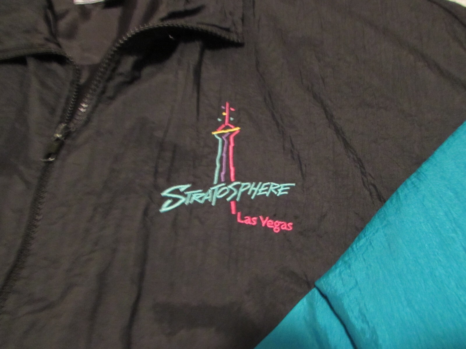 Stratosphere Las Vegas Vintage Girard Embroidered 2 Pocket Full Zip Jacket Lrg