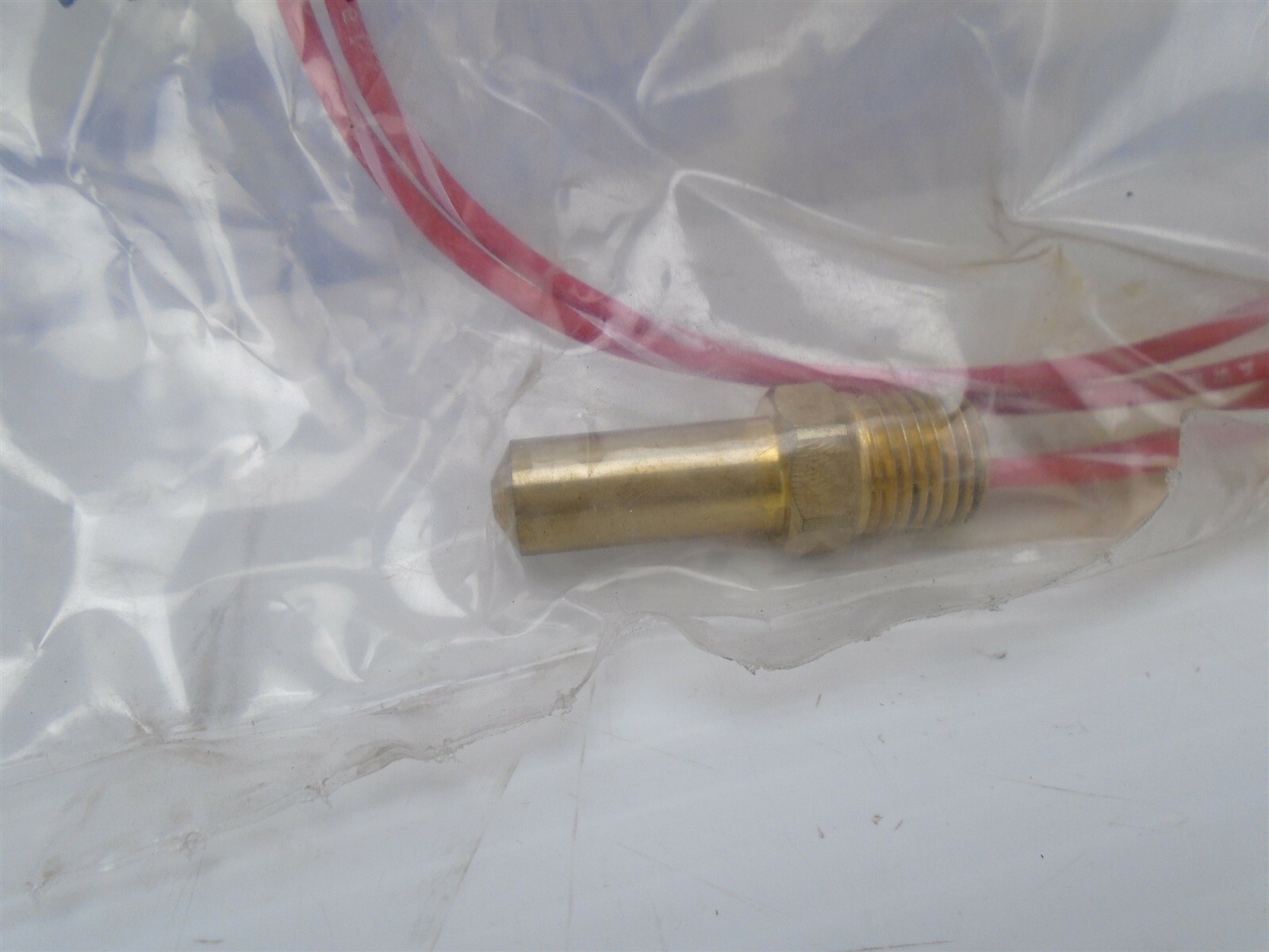 ADVANCED CONTROL - B4103FD385P100 -TEMPERATURE SWITCH set NC OPENS @ 38C / 100F°