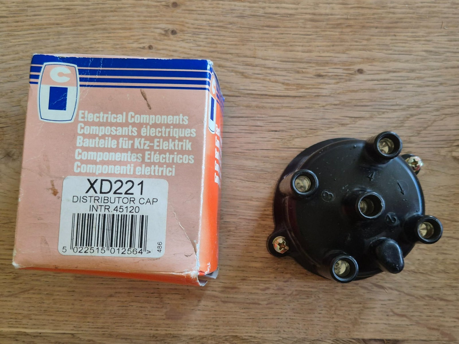Distributor Cap fits Toyota, Daihatsu CI XD221
