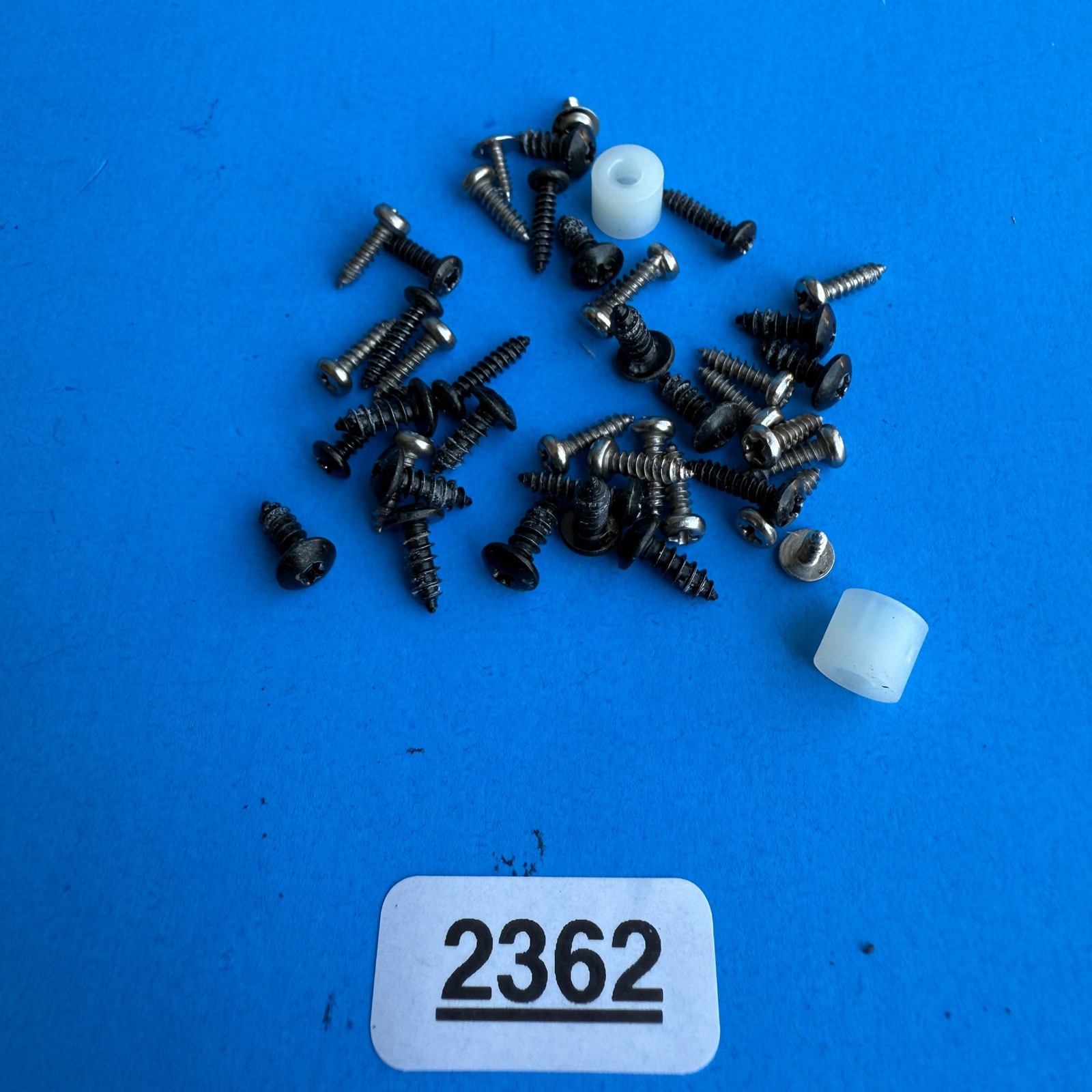 ARTURIA MINILAB MKII MIDI Keyboard OEM Part: Random Body Screws