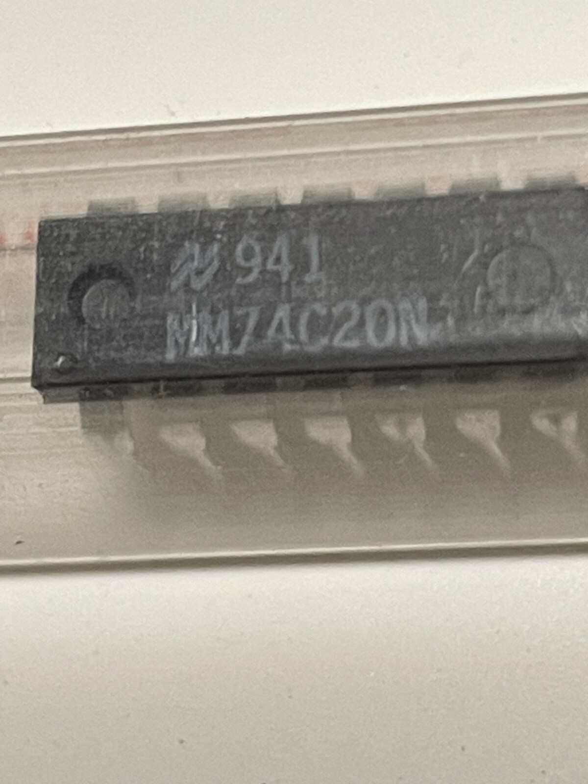 NS CMOS ICs 74C00, 74C02, 74C10,74C20, 74C30 74C42, 74C173;  14 pins PDIP