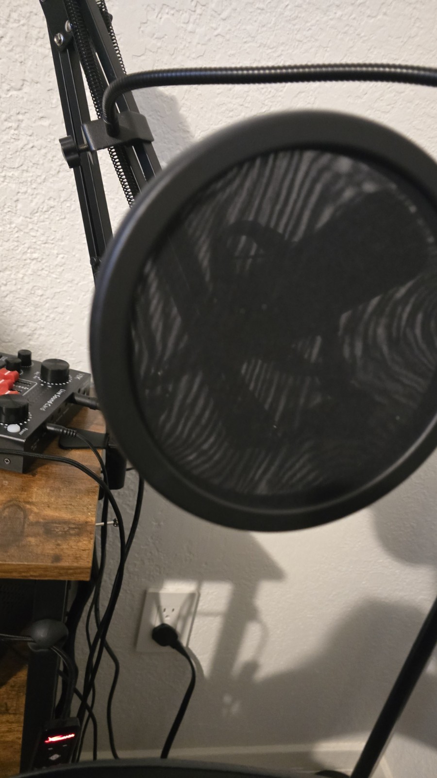 Desktop Live Sound Card Audio Mixer. Missing Power Cable. (USB type C)