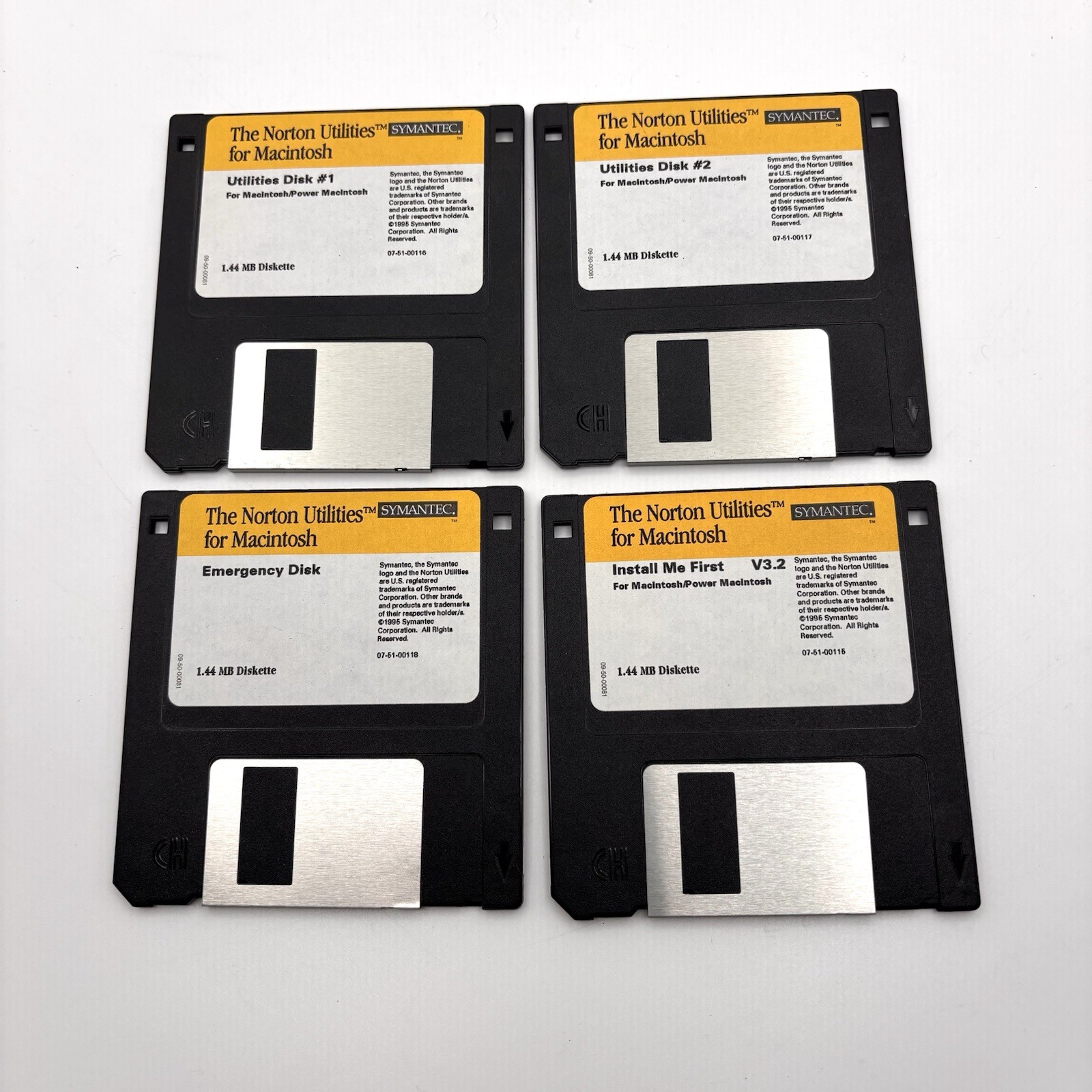 Symantec Antivirus for Macintosh Software 3-1/2" disks - vintage Mac software