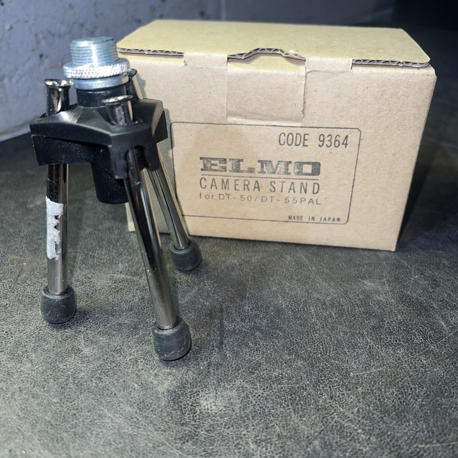 Elmo Camera Stand For DT-50/DT-55PAL