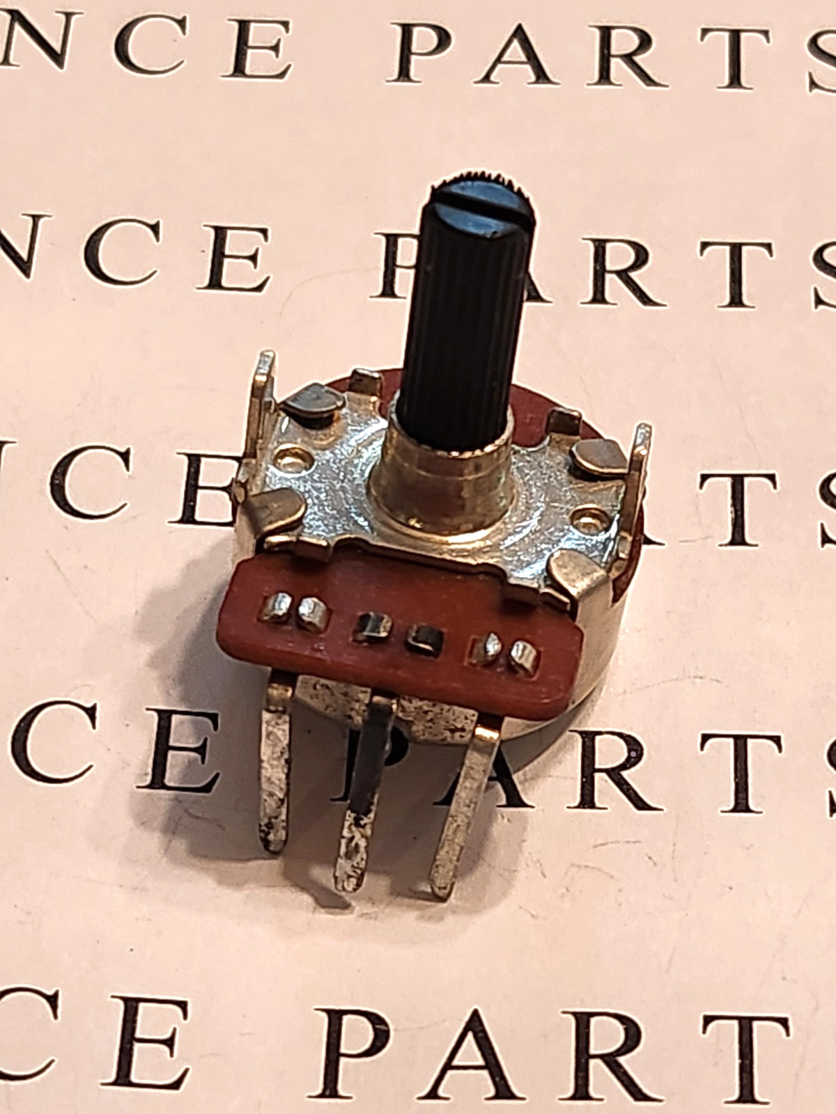 1.5K OHM CTS POTENTIOMETER 1377919  73B140362-187  TESTED
