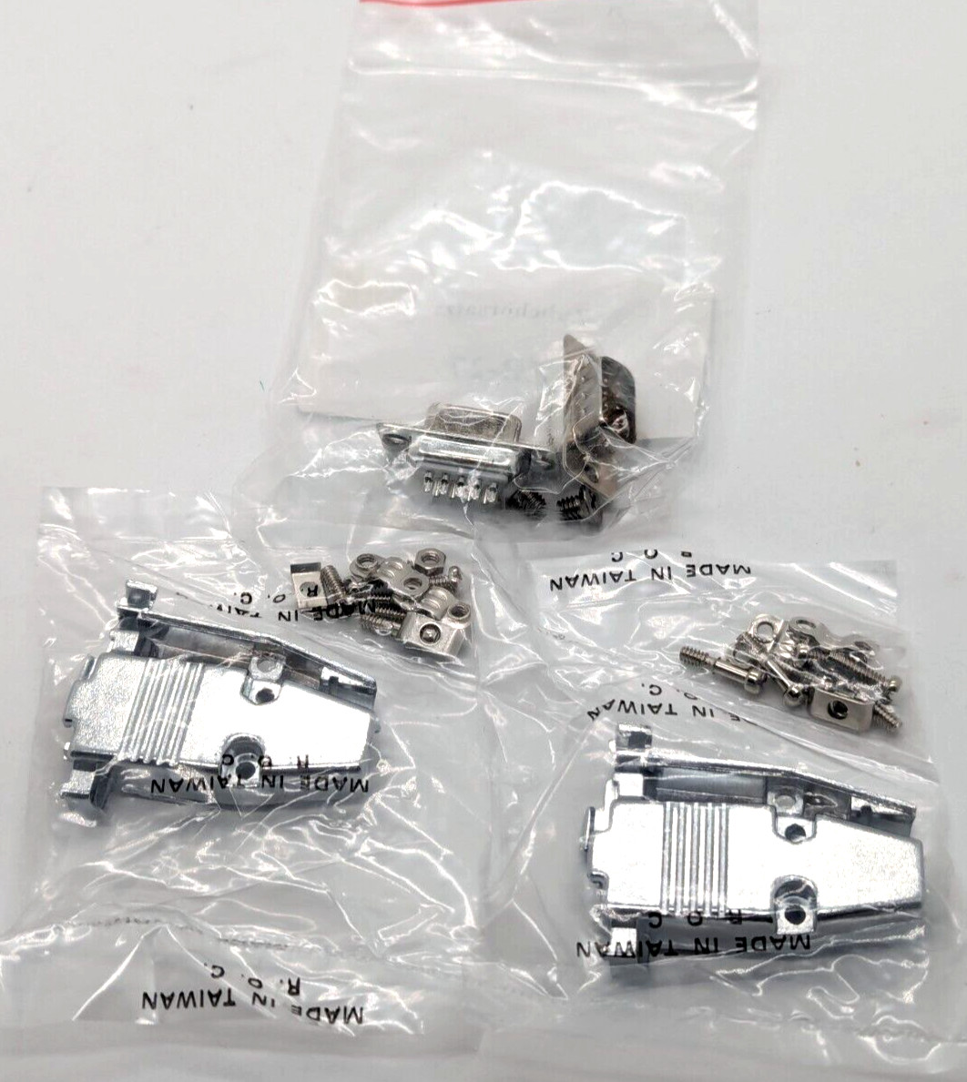 Accessory set eg - 27 plugs